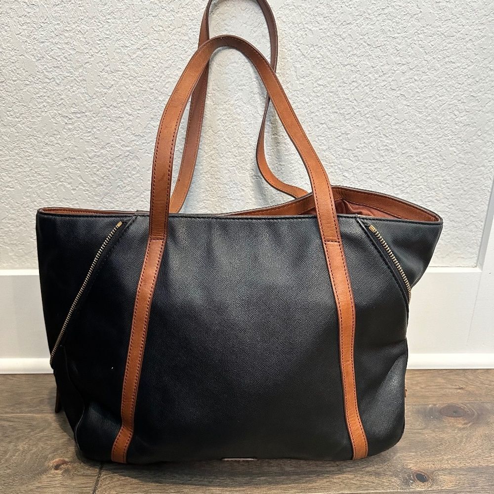Fossil Black Leather Tan Tote Shoulder Bag Purse- EUC